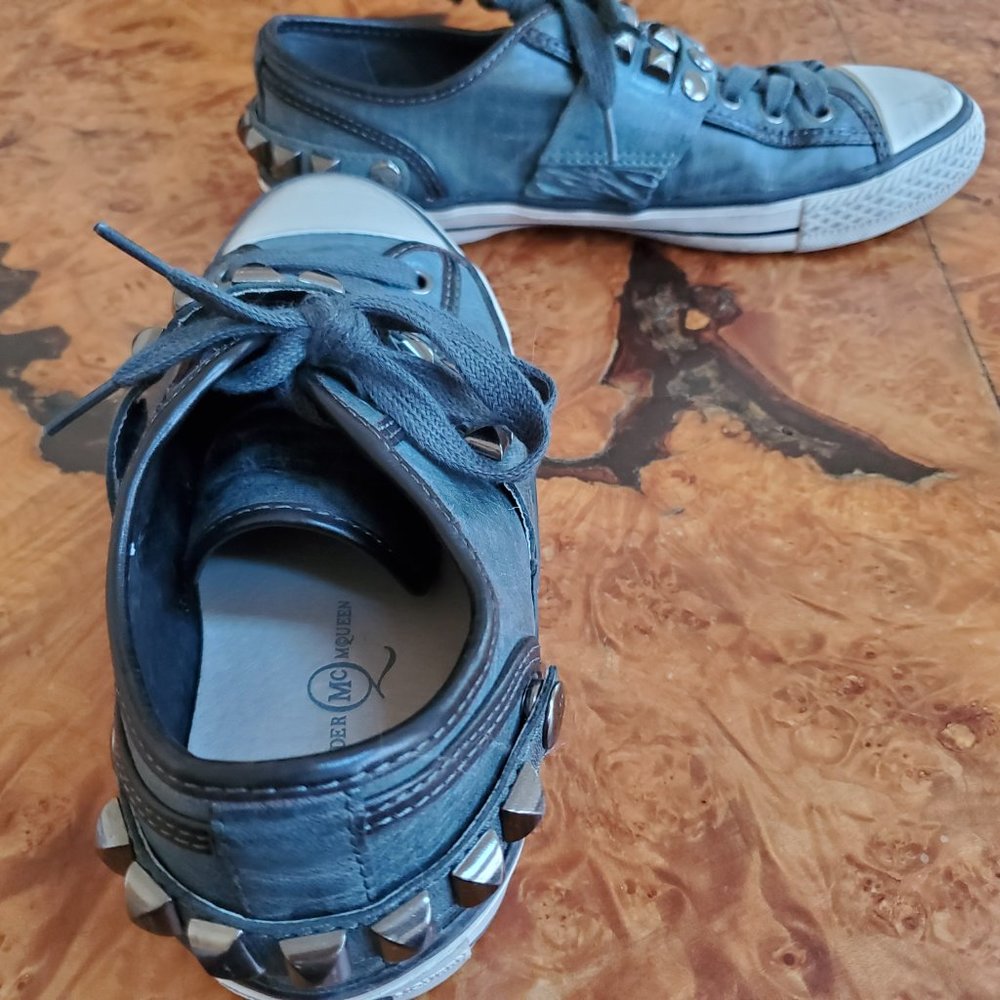 MCQ Alexander McQueen leather studded sneaker - Picture 4 of 9